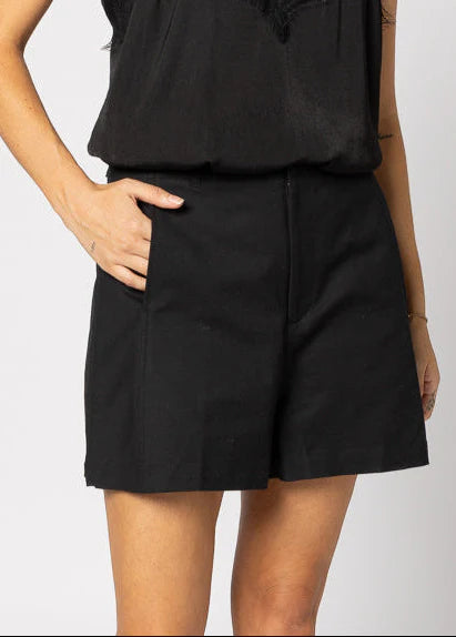 Co op Short - Black