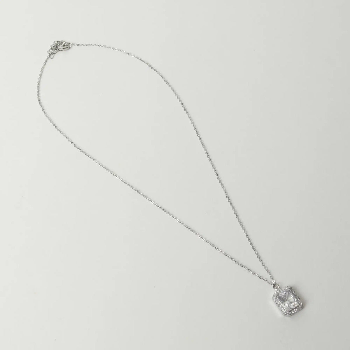 Therma Necklace