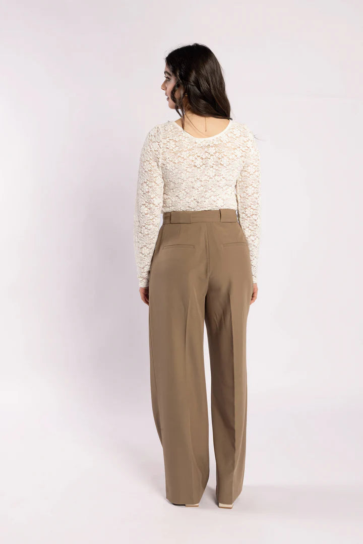 Fav Layer Top - Creme