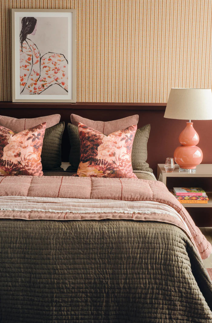 Tobiishi Comforter - Dusky Merlot - 240x200
