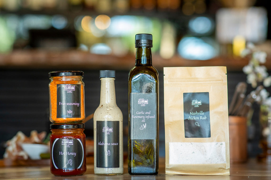 Harlau House Café Garlic & Rosemary infused Oil