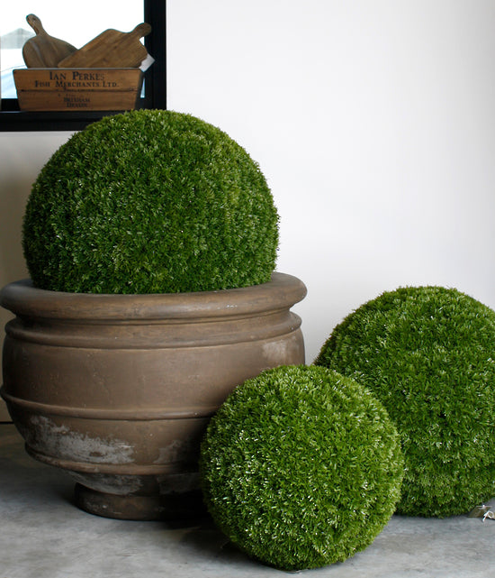 Connifer Ball 48cm