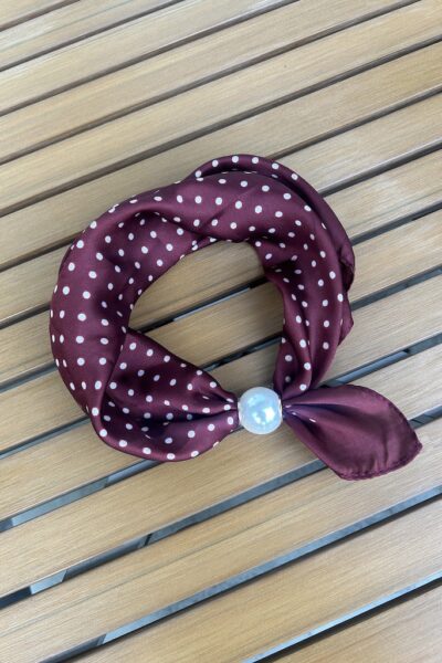 Pearl fasten neck tie merlot dot