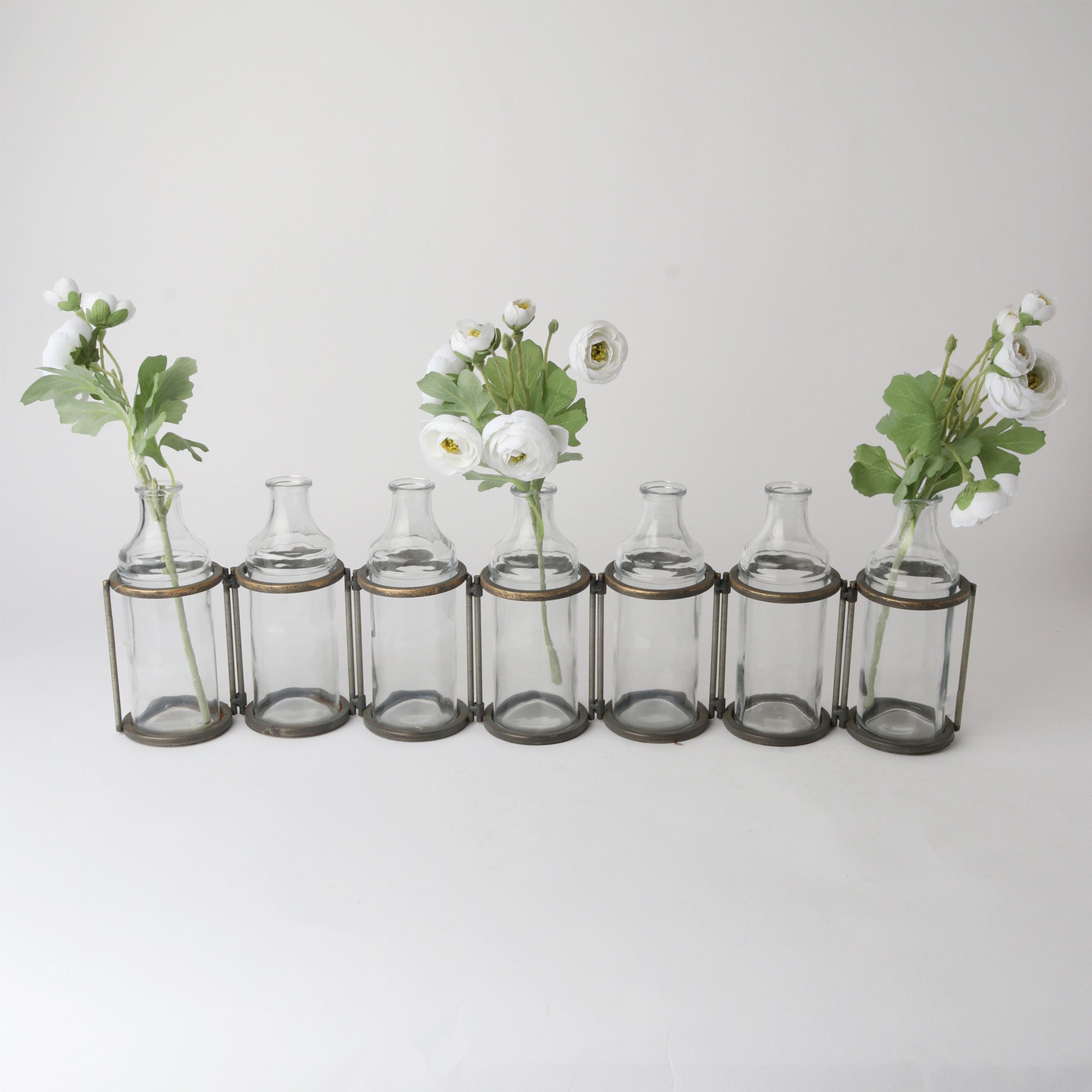 7 Bud Vase chain