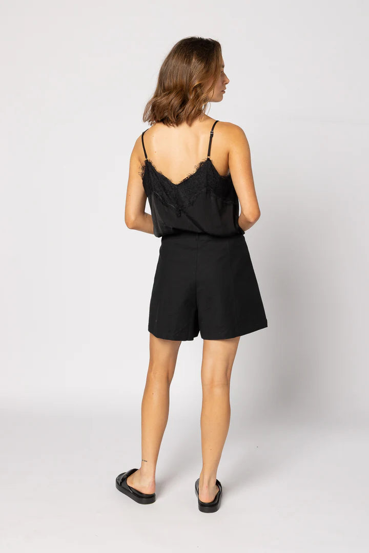 Co op Short - Black
