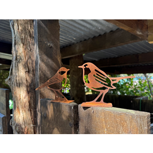 Garden Decoration Robin Sitting